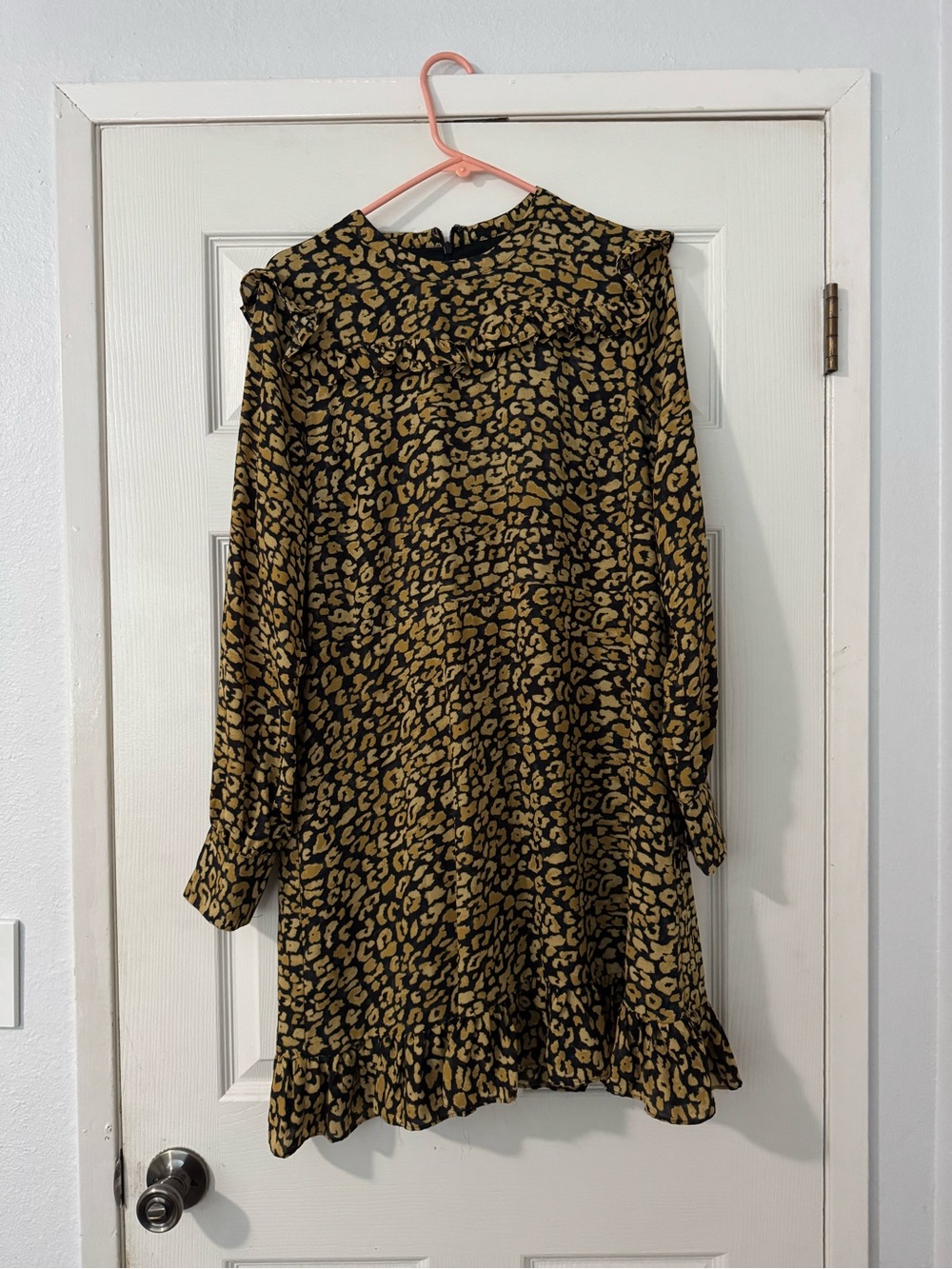 Who What Wear Leopard Print Ruffle Hem Long Sleeve Dress - Mustard/Black